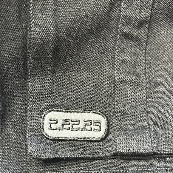 Modern Artchitect Anniversary Denim Jacket with Buttoned Pockets Stylish Black - Picture 11 of 13